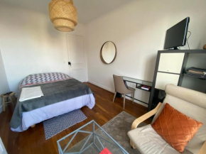 Grande chambre privative à 20 minutes de Paris